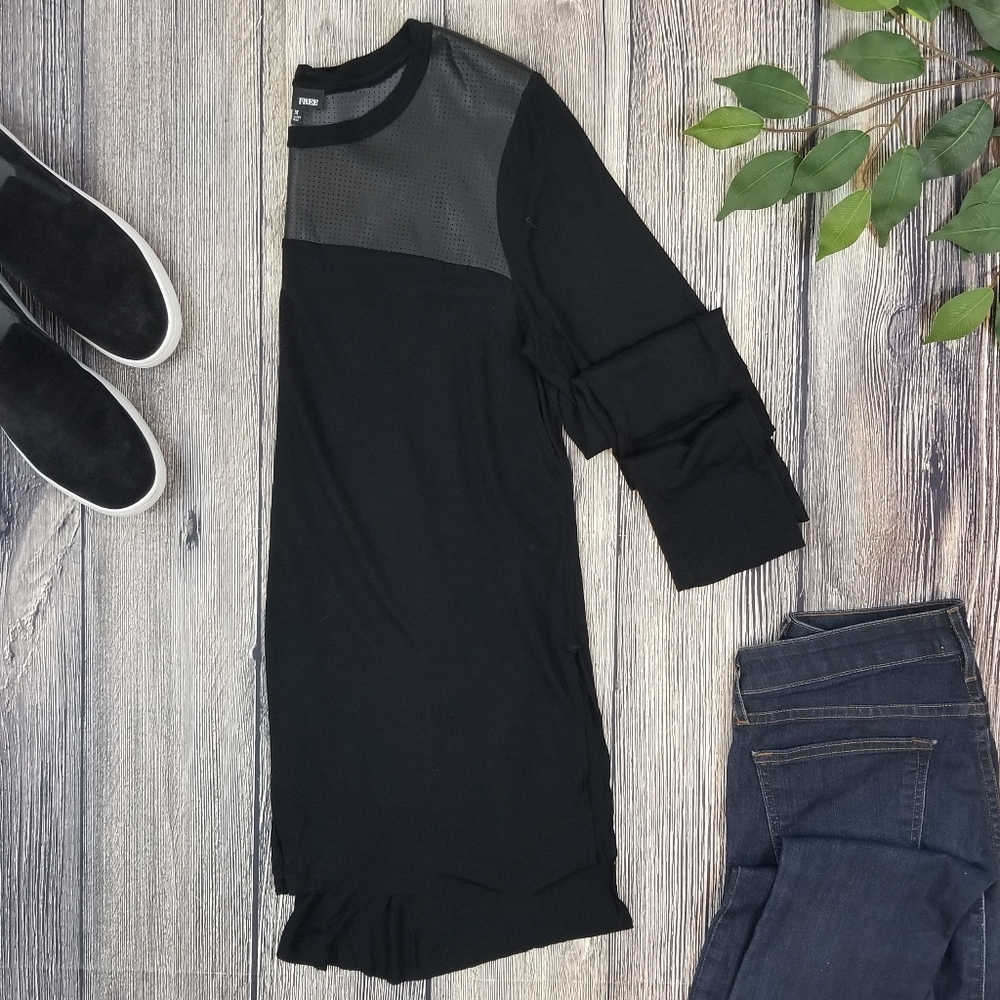 Aritzia Wilfred Free Faux Leather Panel T Shirt